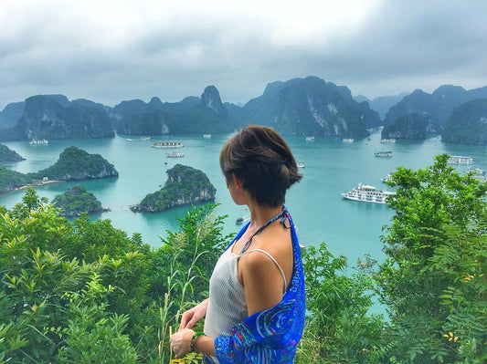 Ha Long Bay 1-Day Tour (With Kayak)