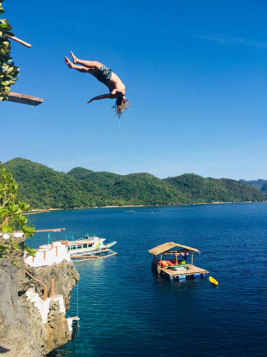 Boracay Ariel’s Point Cliff Diving Joiner Tour