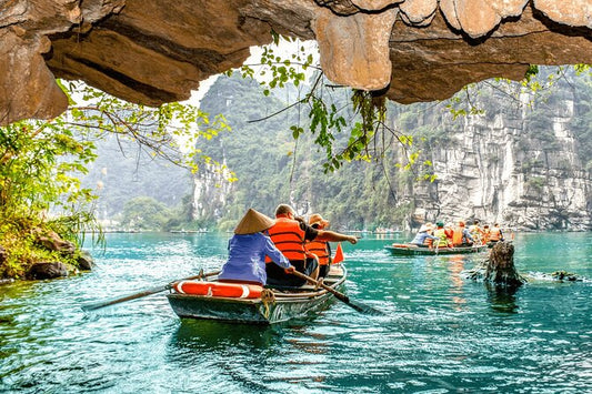 NINH BINH HOA LU TAM COC 1 DAY TRIP