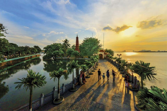 HANOI CITY TOUR – FULL DAY EXPERIENCE (Limousine Fuso 17-seater)