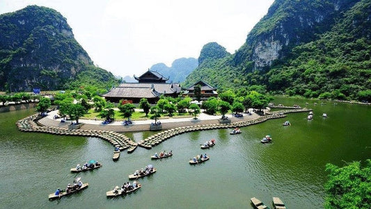 NINH BINH HOA LU TRANG AN 1 DAY TRIP
